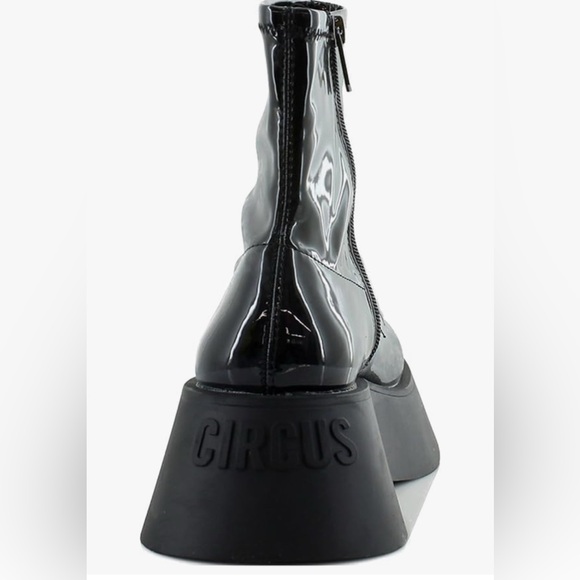 Circus by Sam Edelman Shiny Black Platform Boots - Picture 4 of 8